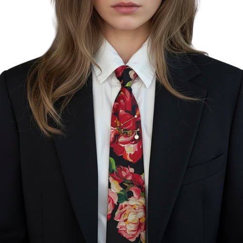 Corbata de Seda Twill Bad Sisters Rose Negro contactanos x emvio el mismo día )