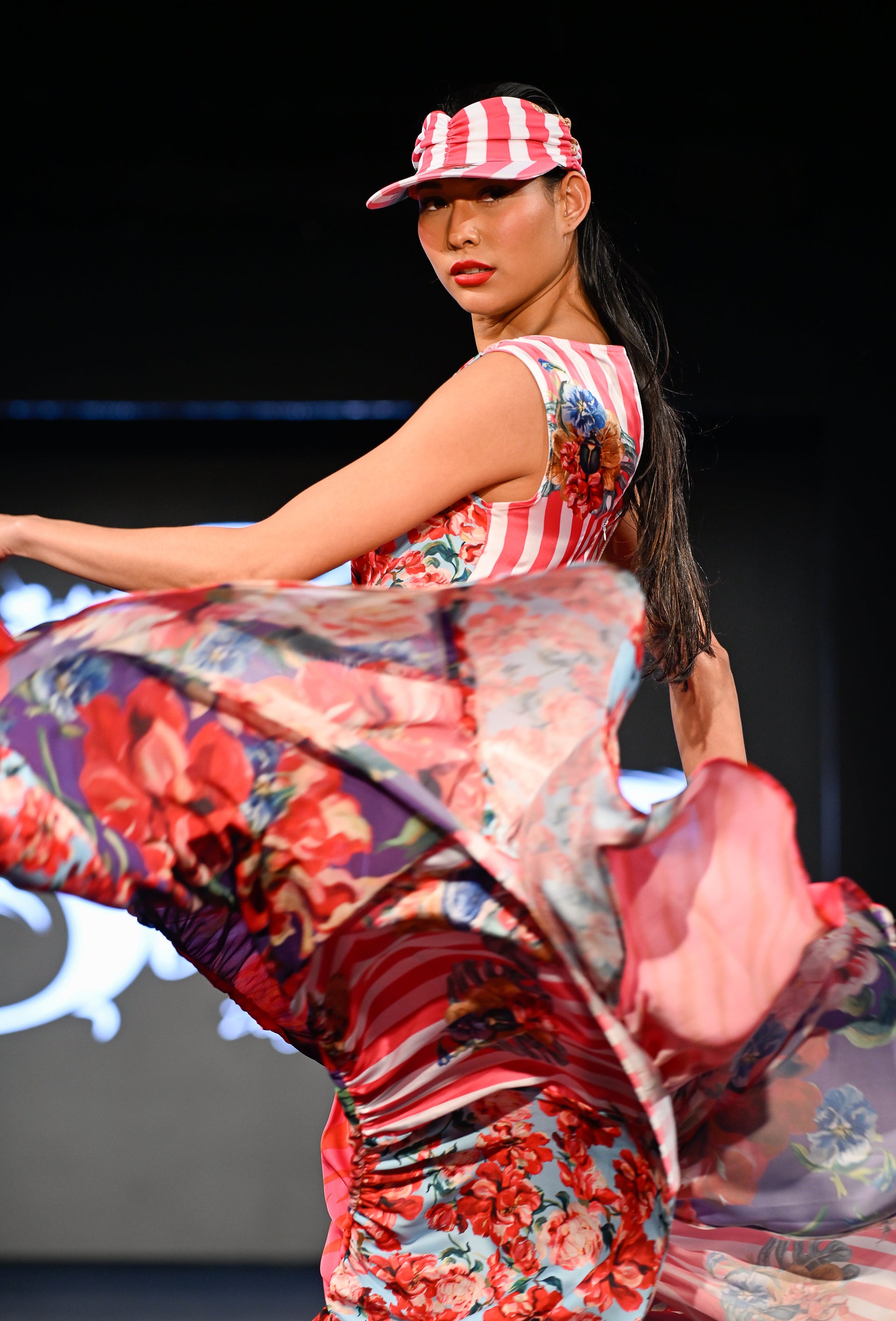 Dresses / Jumpsuits / Sets