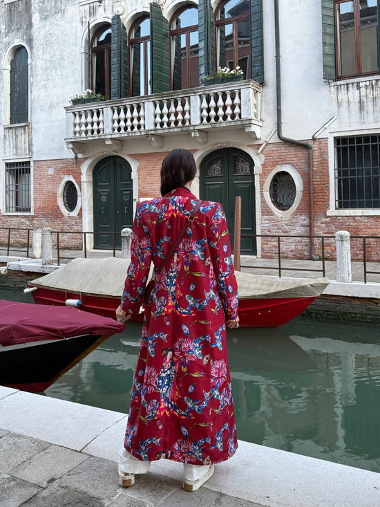 Abrigo Largo Geisha Rojo Diseño Pintado a Mano