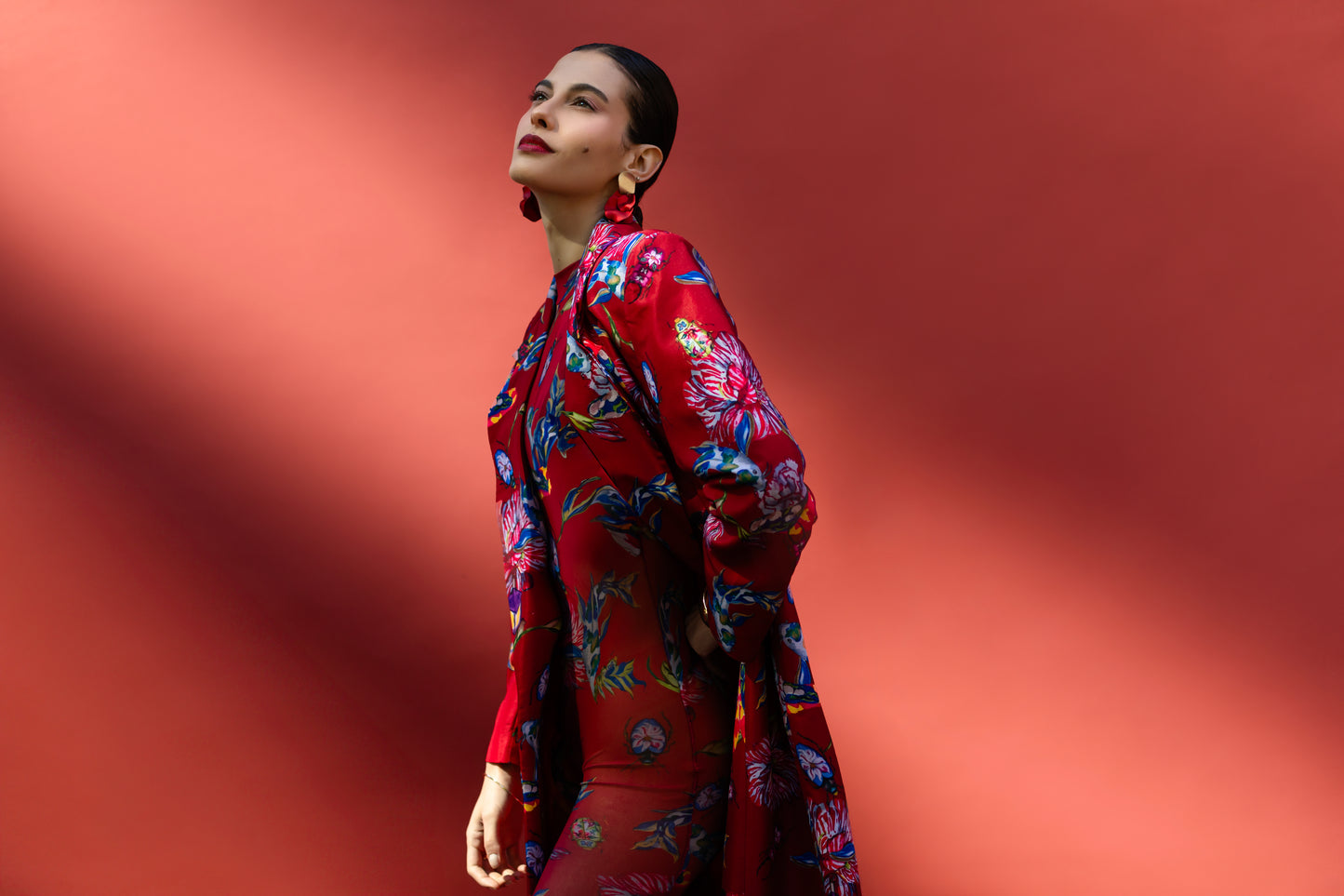 Abrigo Largo Geisha Rojo Diseño Pintado a Mano