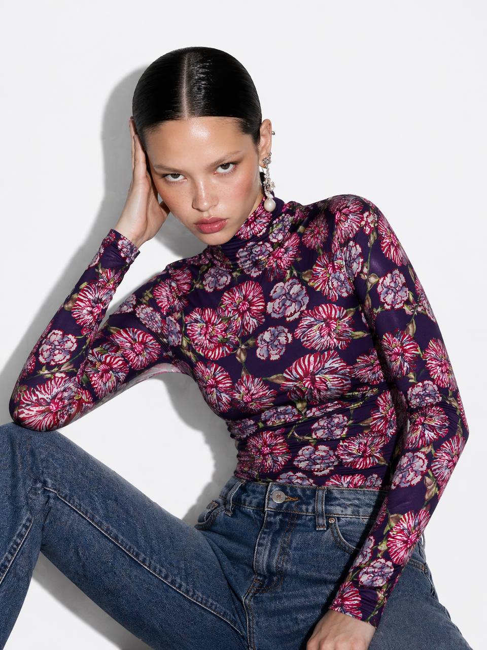 Beat Clavel | Bad Sisters - look con modelo