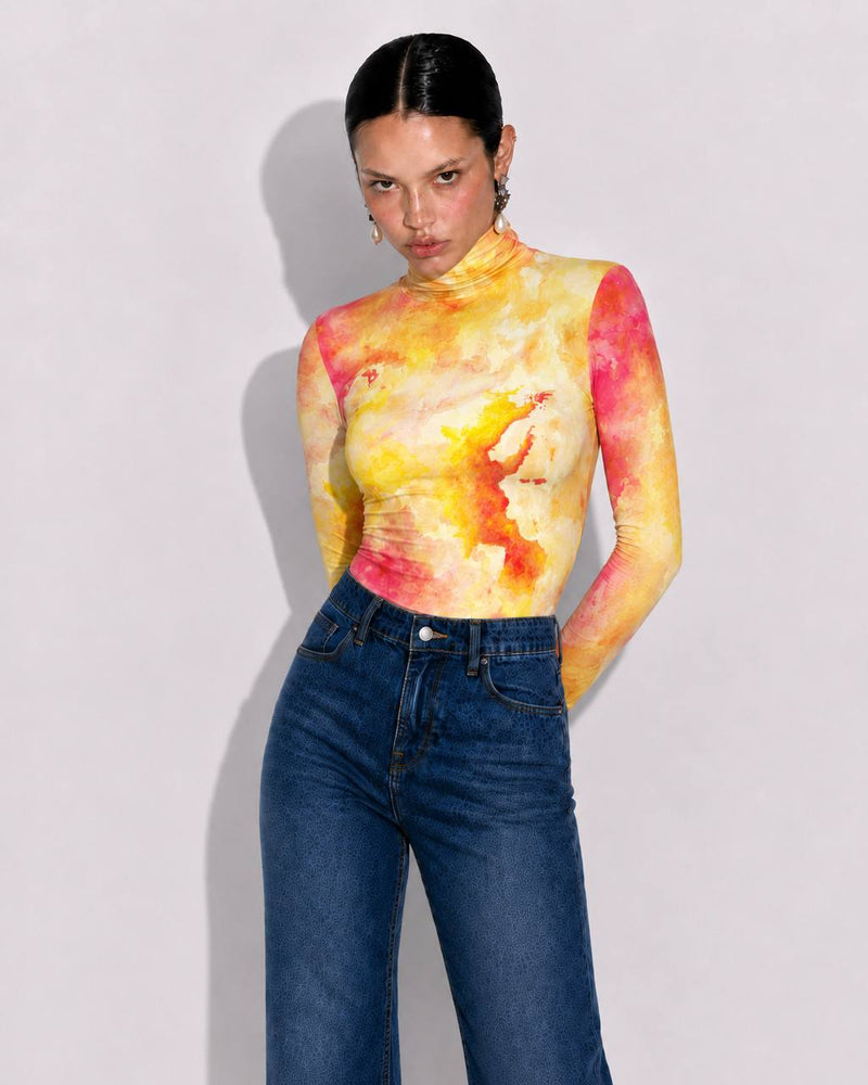 Beatle Nat Geo | Bad Sisters - look con modelo
